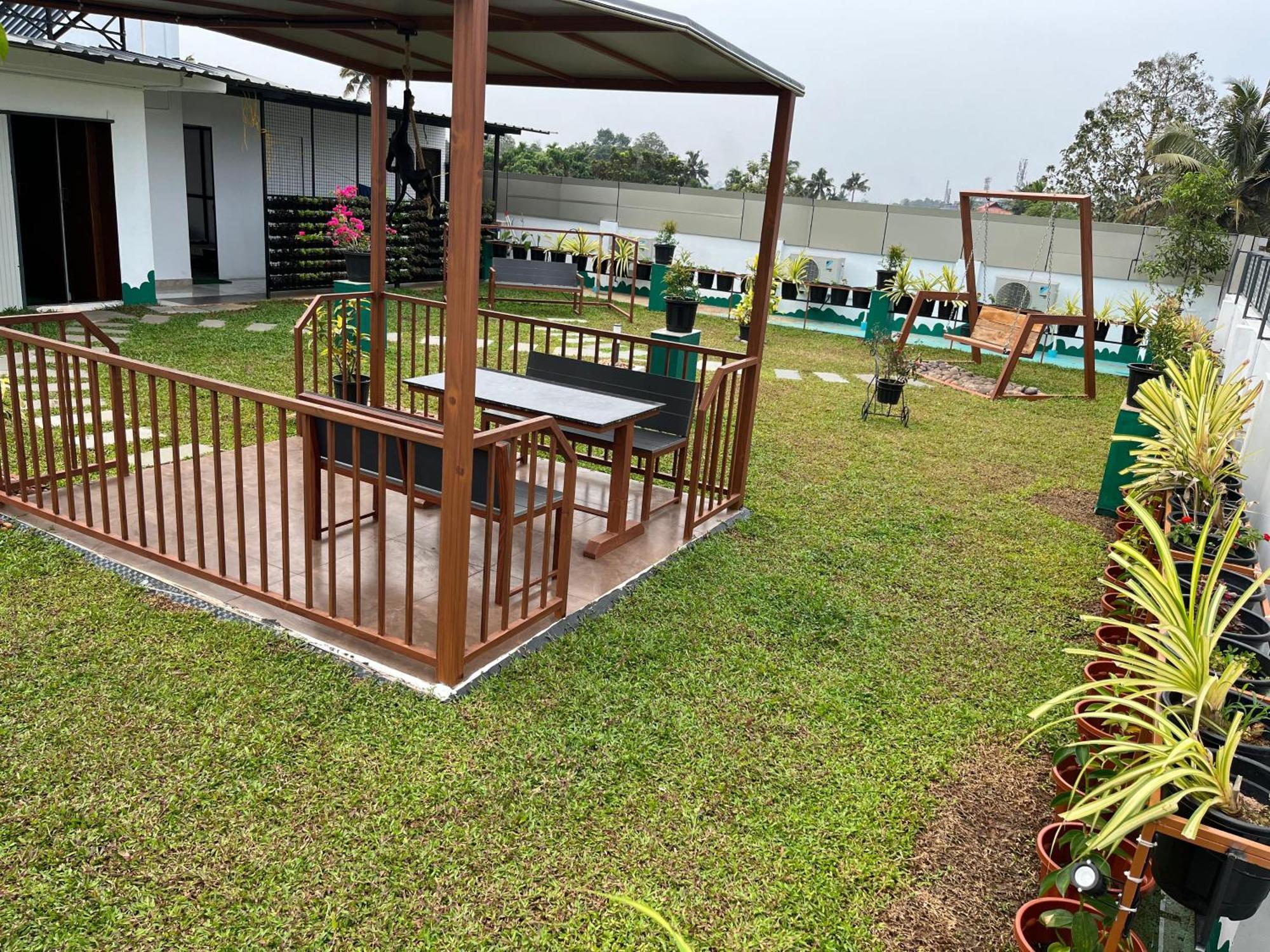 Universal Residency Perumpavur ภายนอก รูปภาพ