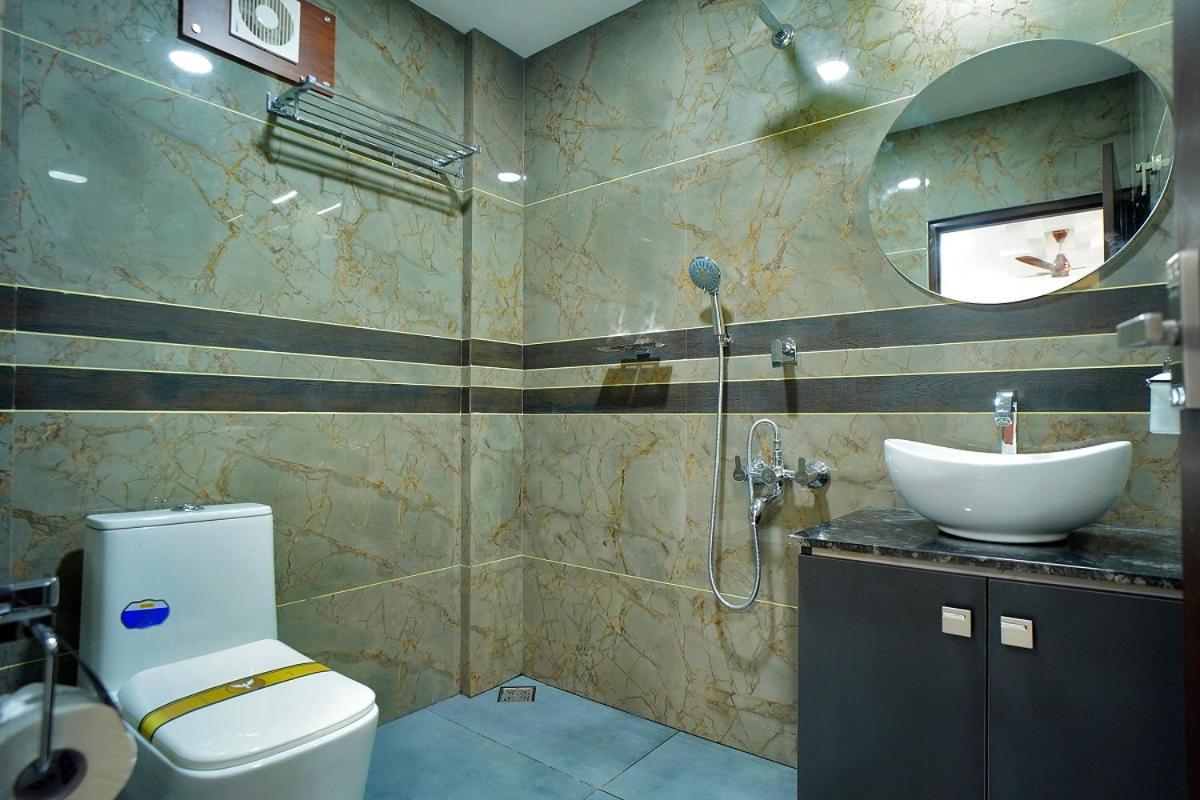 Universal Residency Perumpavur ภายนอก รูปภาพ